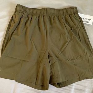 Zyia Men’s olive vent shorts